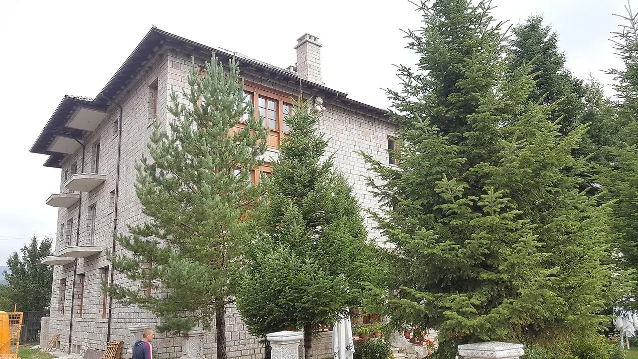 ***  Hotel Bacelli Voskopoje Albania