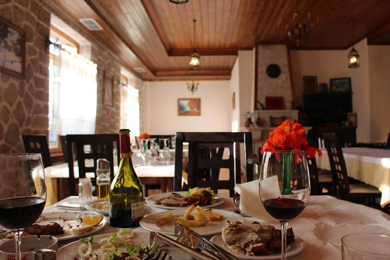 ***  Hotel Bacelli Μοσχόπολη Αλβανία